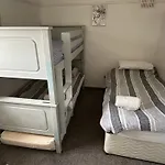 Dreghorn House 4 Bedrooms 3 Toilets 3 Reception Free Parking 233 Mbp Wifi