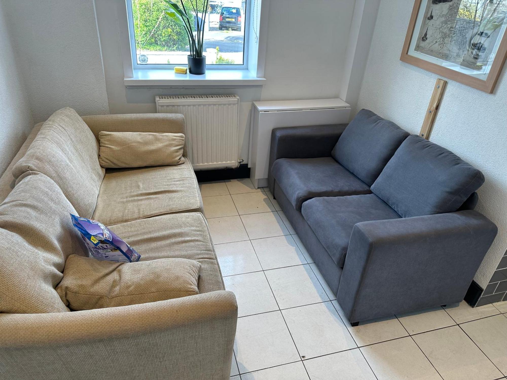 Hébergement de vacances Dreghorn House 4 Bedrooms 3 Toilets 3 Reception Free Parking 233 Mbp Wifi